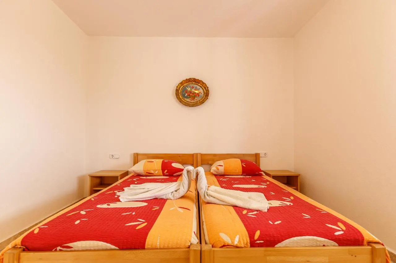 Ferienhaus Sascha In ポレッチ クロアチア